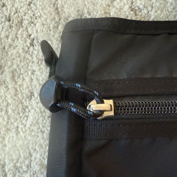 MEC GUC vintage Classic Black Laptop Bag - Picture 4 of 11